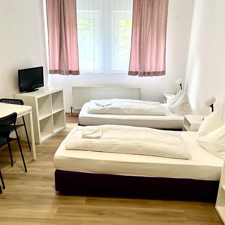Hotel Garni Am Schäfersberg Niedernhausen Exteriör bild
