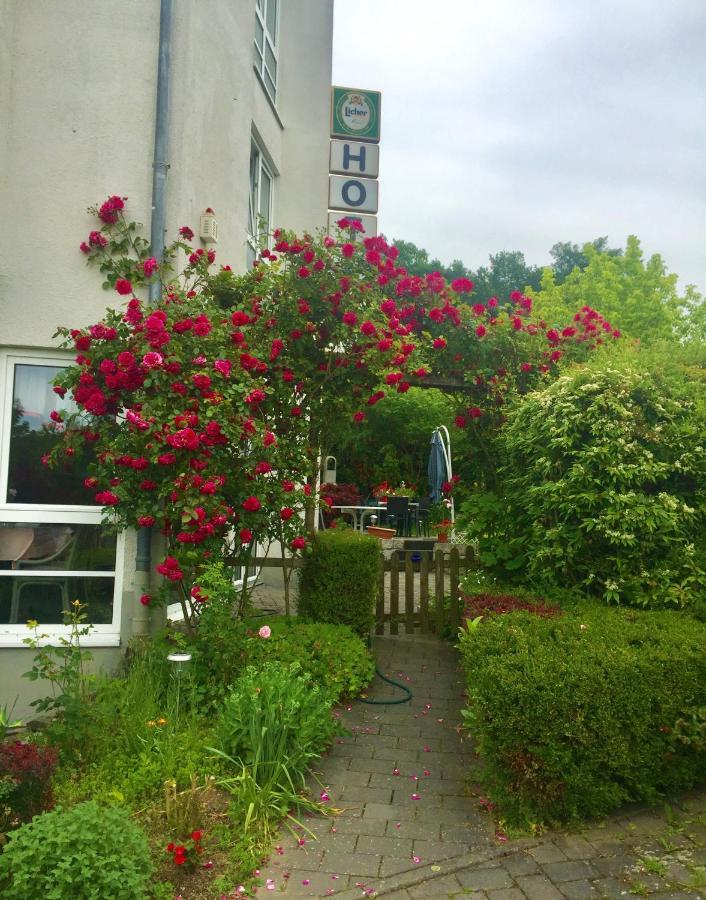 Hotel Garni Am Schäfersberg Niedernhausen Exteriör bild